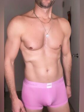 Calvin Klein | Icon Logo Microfiber Stretch Low Rise Trunk in Pink (Small)